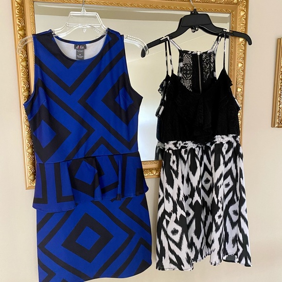 Bundle of 2 dresses medium lace zipper - Picture 4 of 5